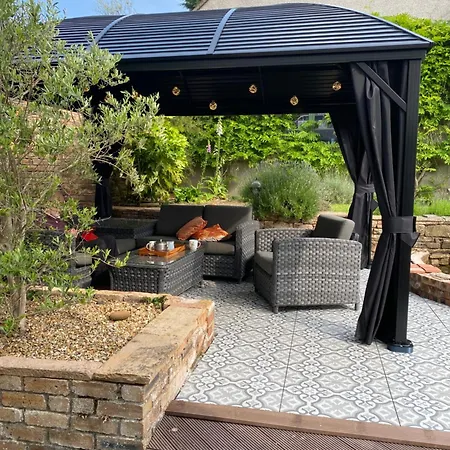 فندق مبيت وإفطار Armidale