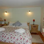 Armidale 3*